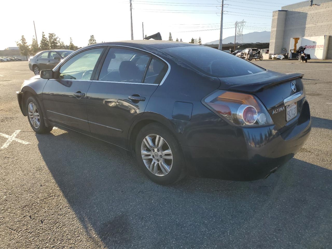 2012 Nissan Altima - Image 2