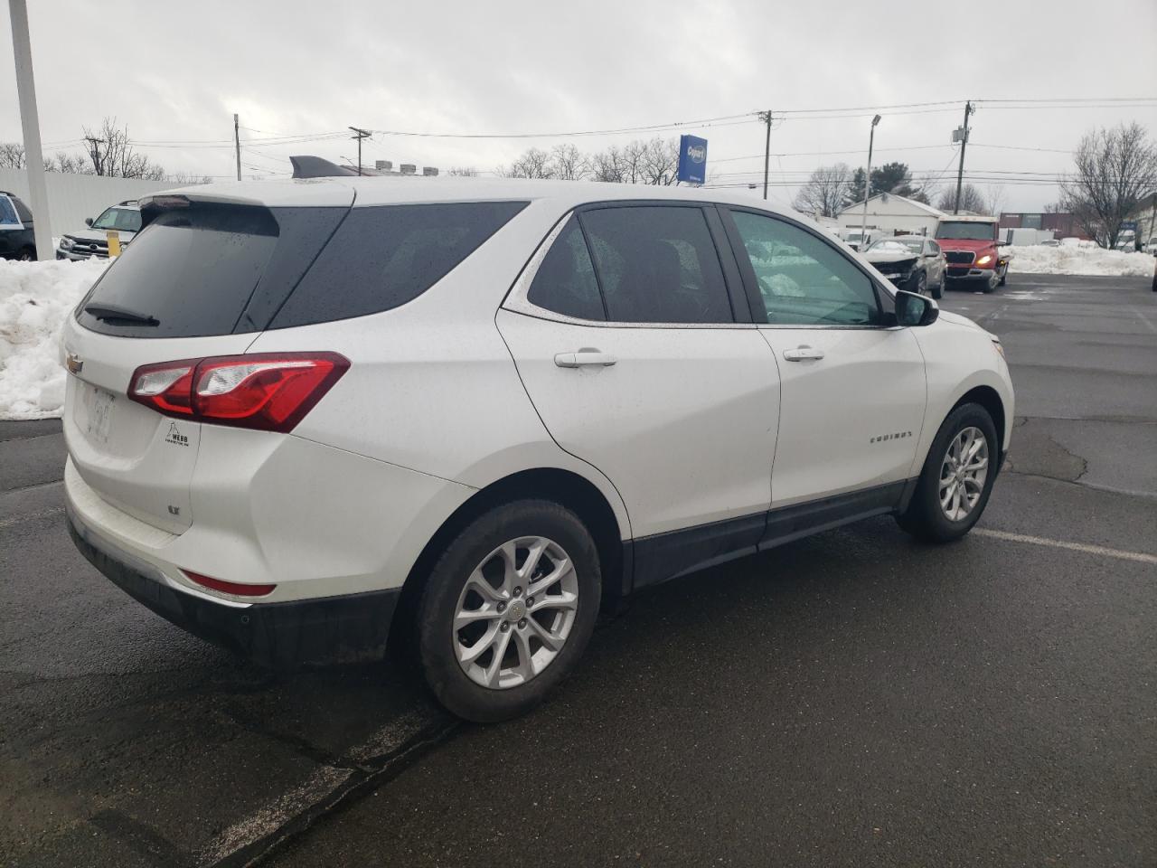 2021 Chevrolet Equinox - Image 3