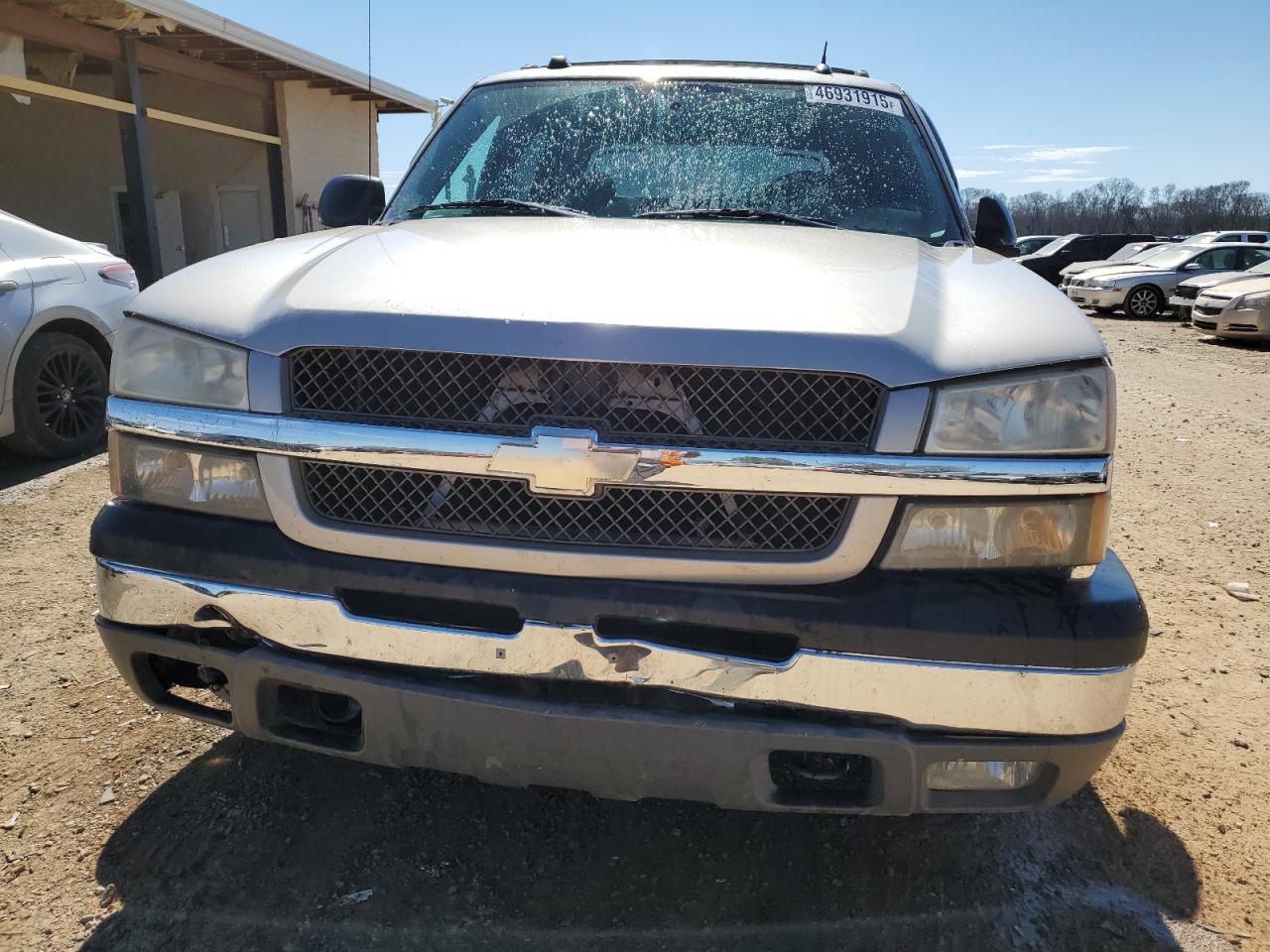 2004 Chevrolet Avalanche - Image 5