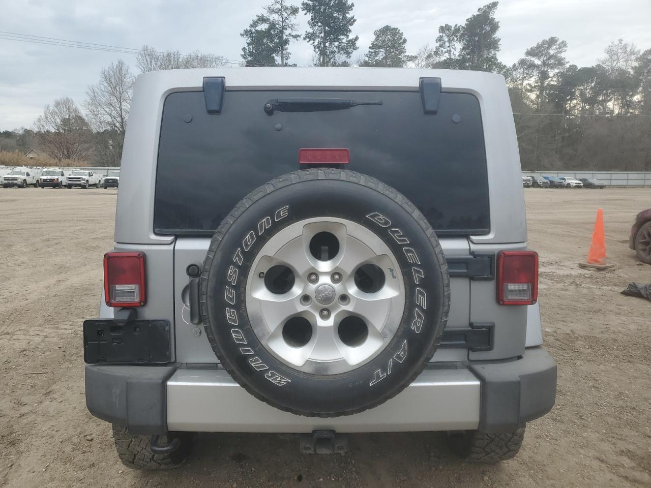 2015 Jeep Wrangler - Image 6