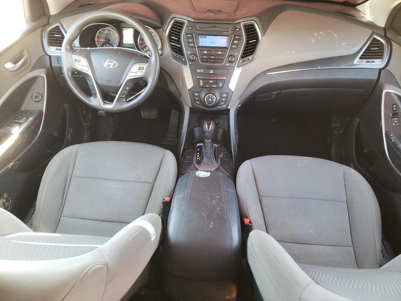 2015 Hyundai Santa Fe - Image 8