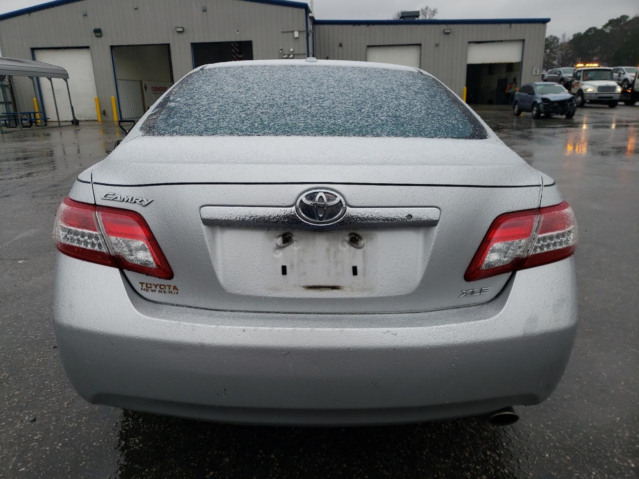 2011 Toyota Camry - Image 6