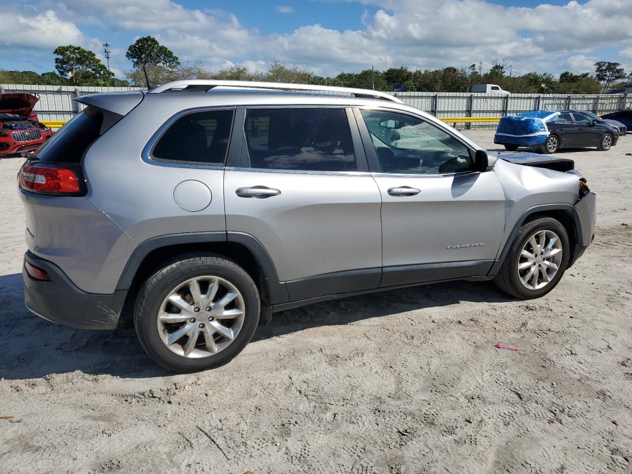 2017 Jeep Grand Cherokee - Image 3