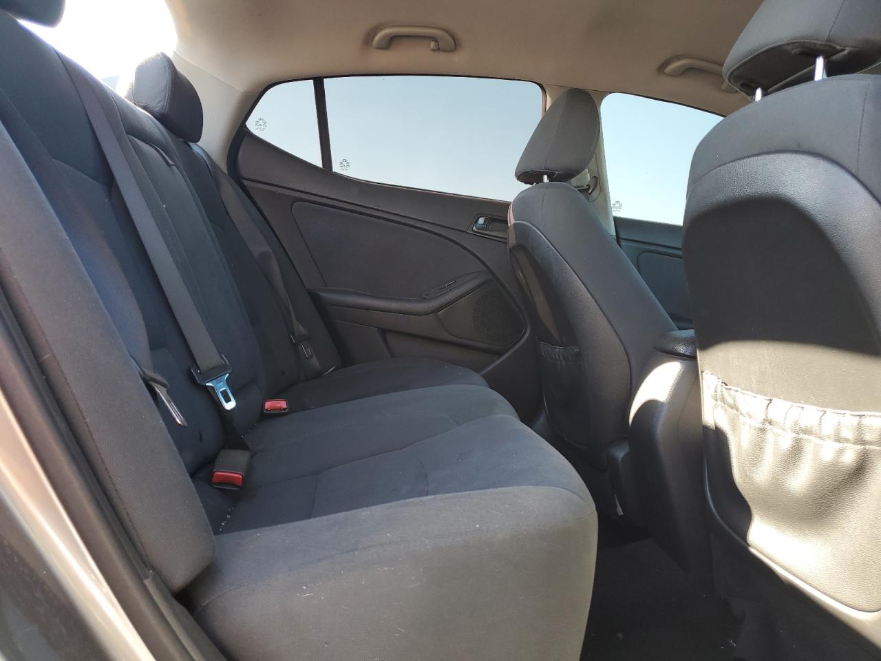 2015 Kia Optima - Image 10