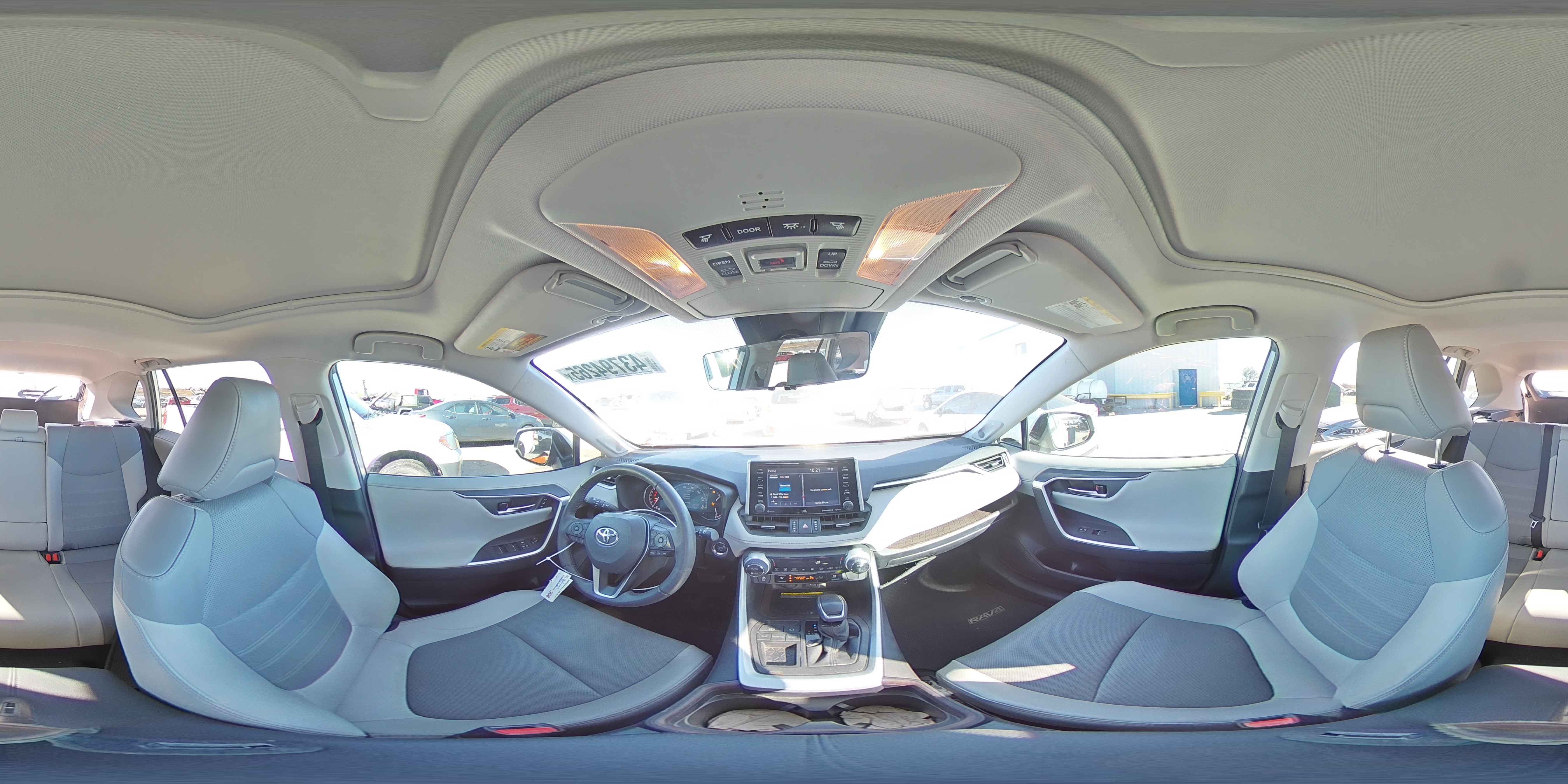 2021 Toyota RAV 4 - Image 13