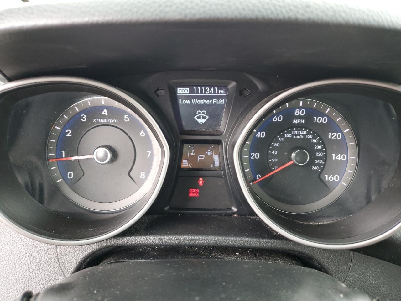 2017 Hyundai Elantra - Image 9