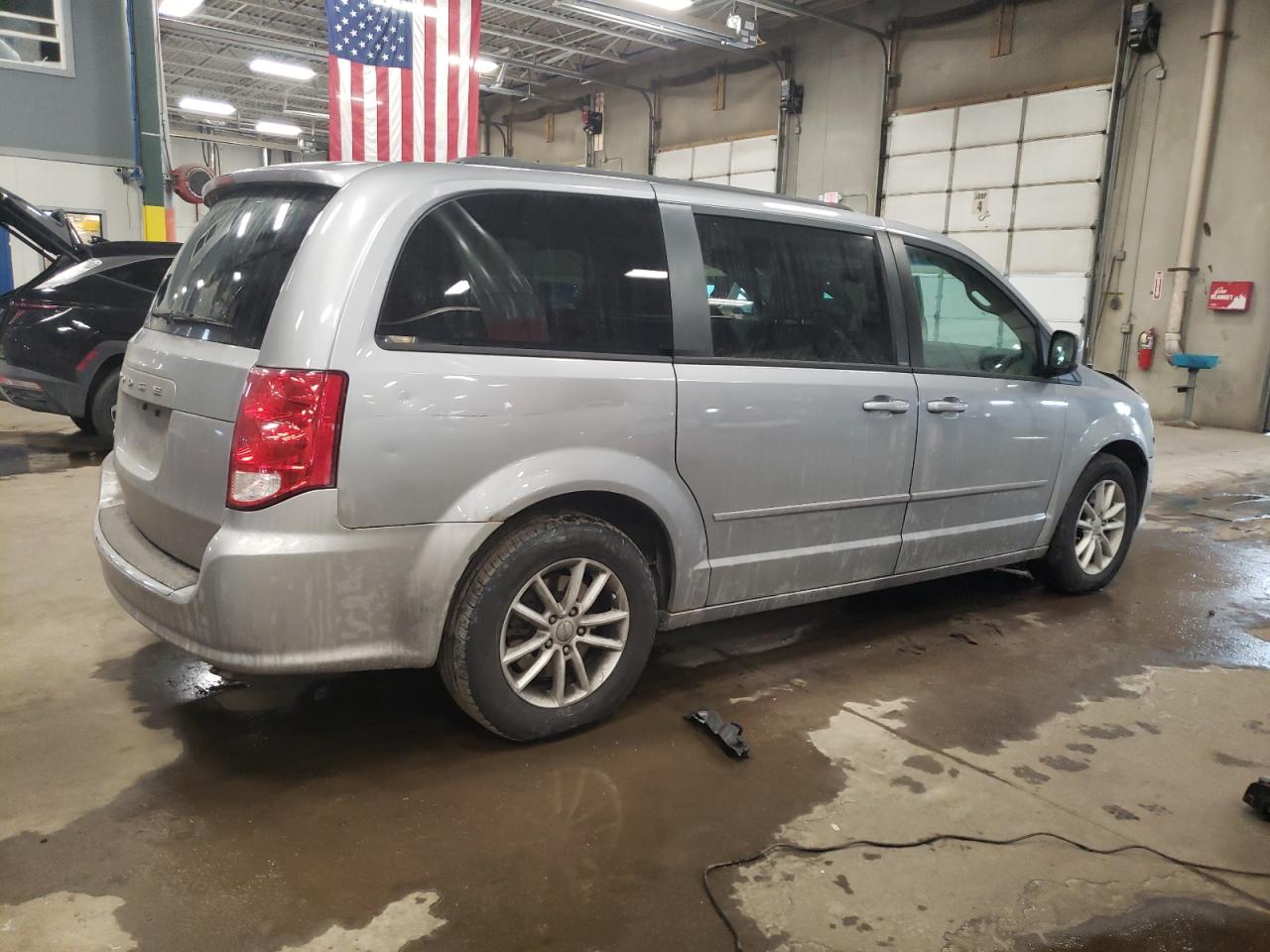 2013 Dodge Caravan - Image 3