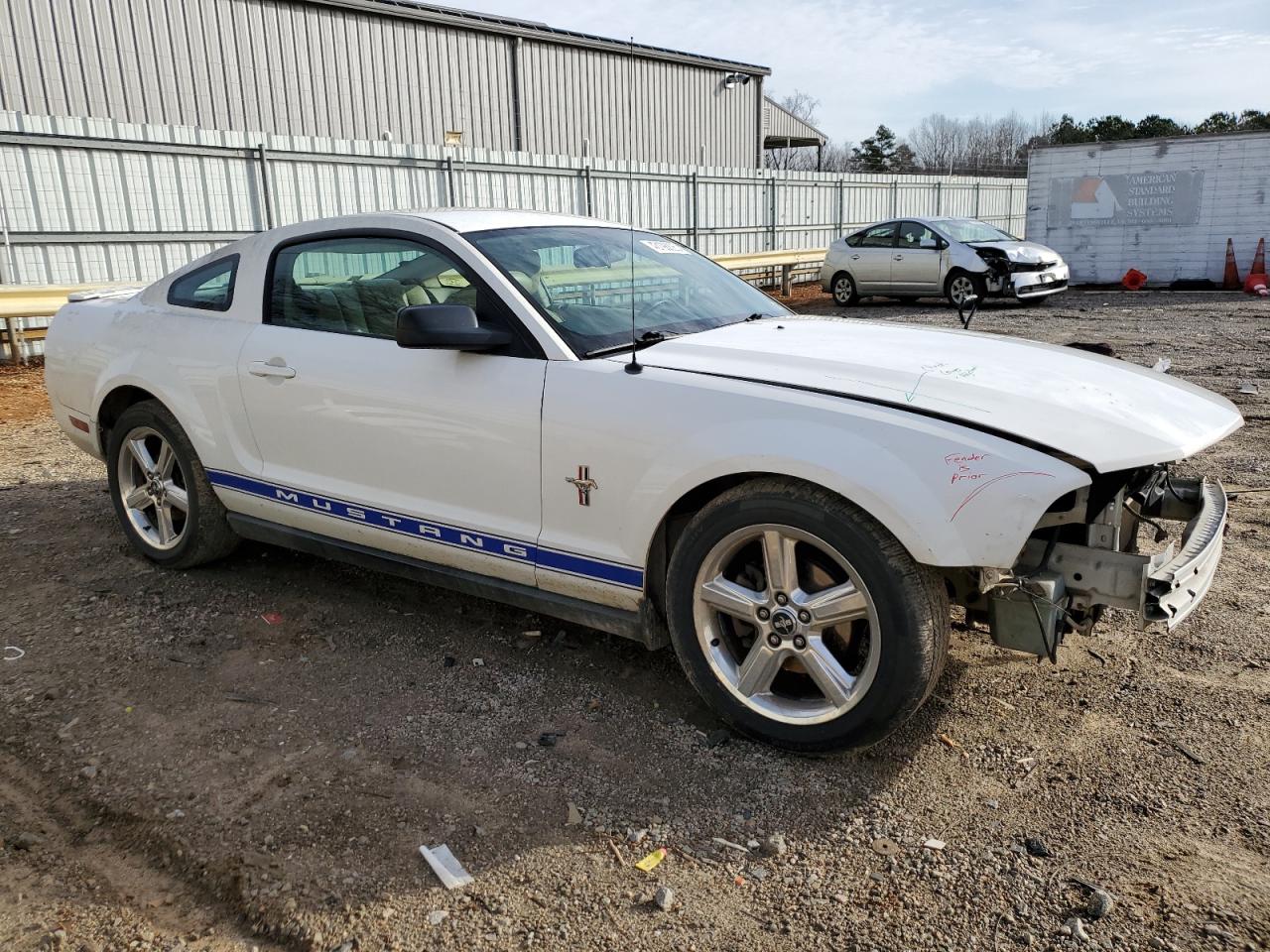 2008 Ford Mustang - Image 4