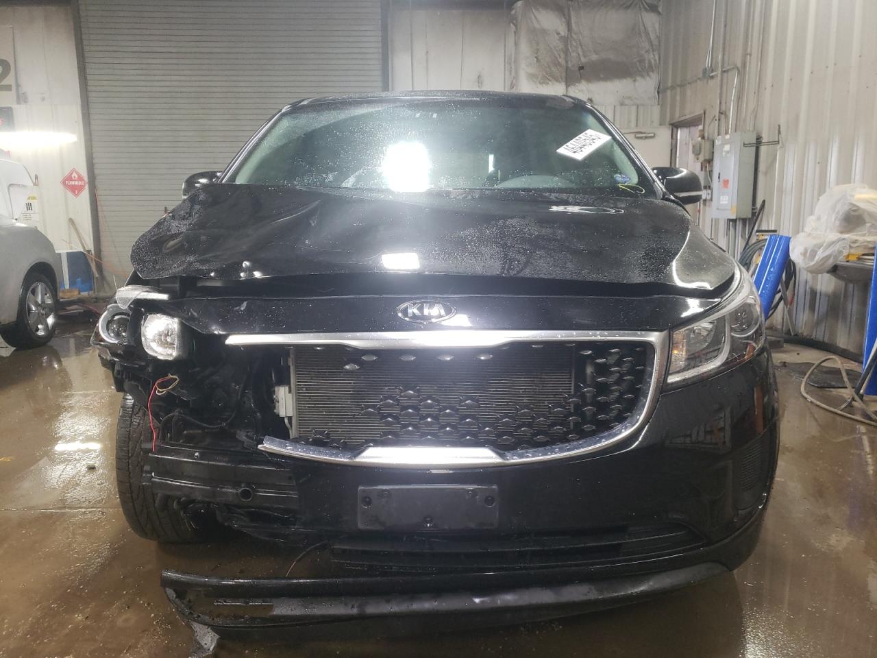 2015 Kia Sedona - Image 5