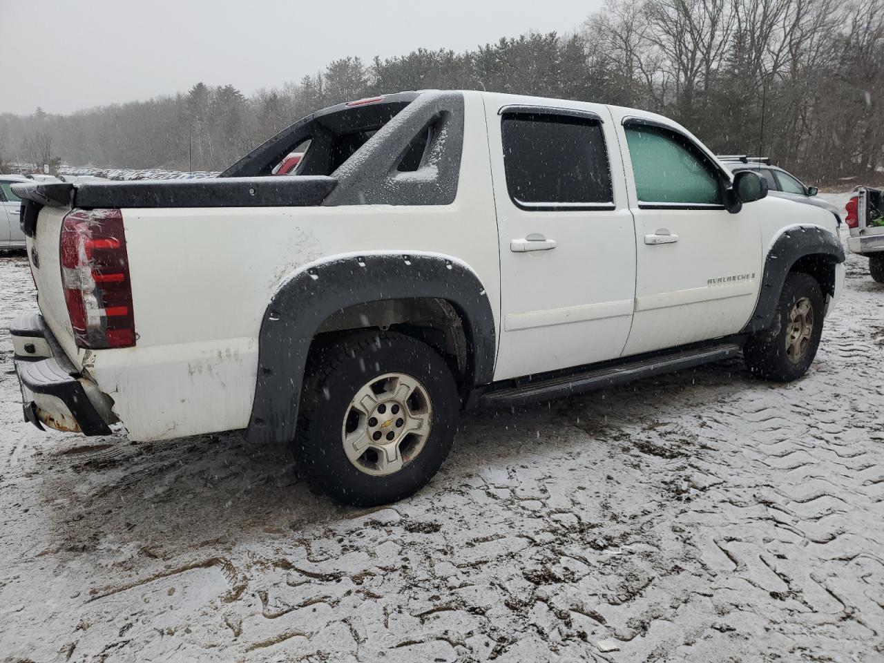 2007 Chevrolet Avalanche - Image 3