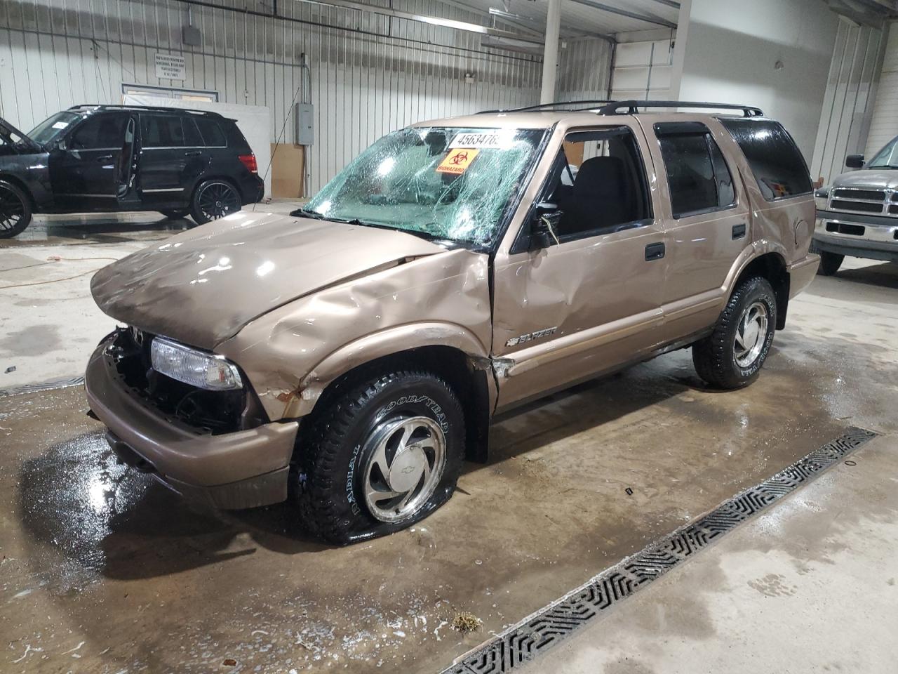 2004 Chevrolet Blazer - Image 1