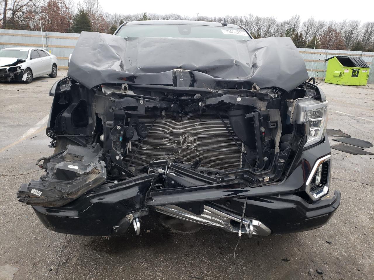 2019 GMC Sierra - Image 5