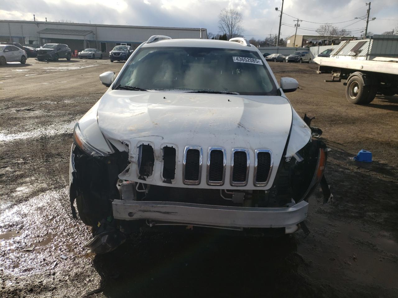 2016 Jeep Grand Cherokee - Image 5