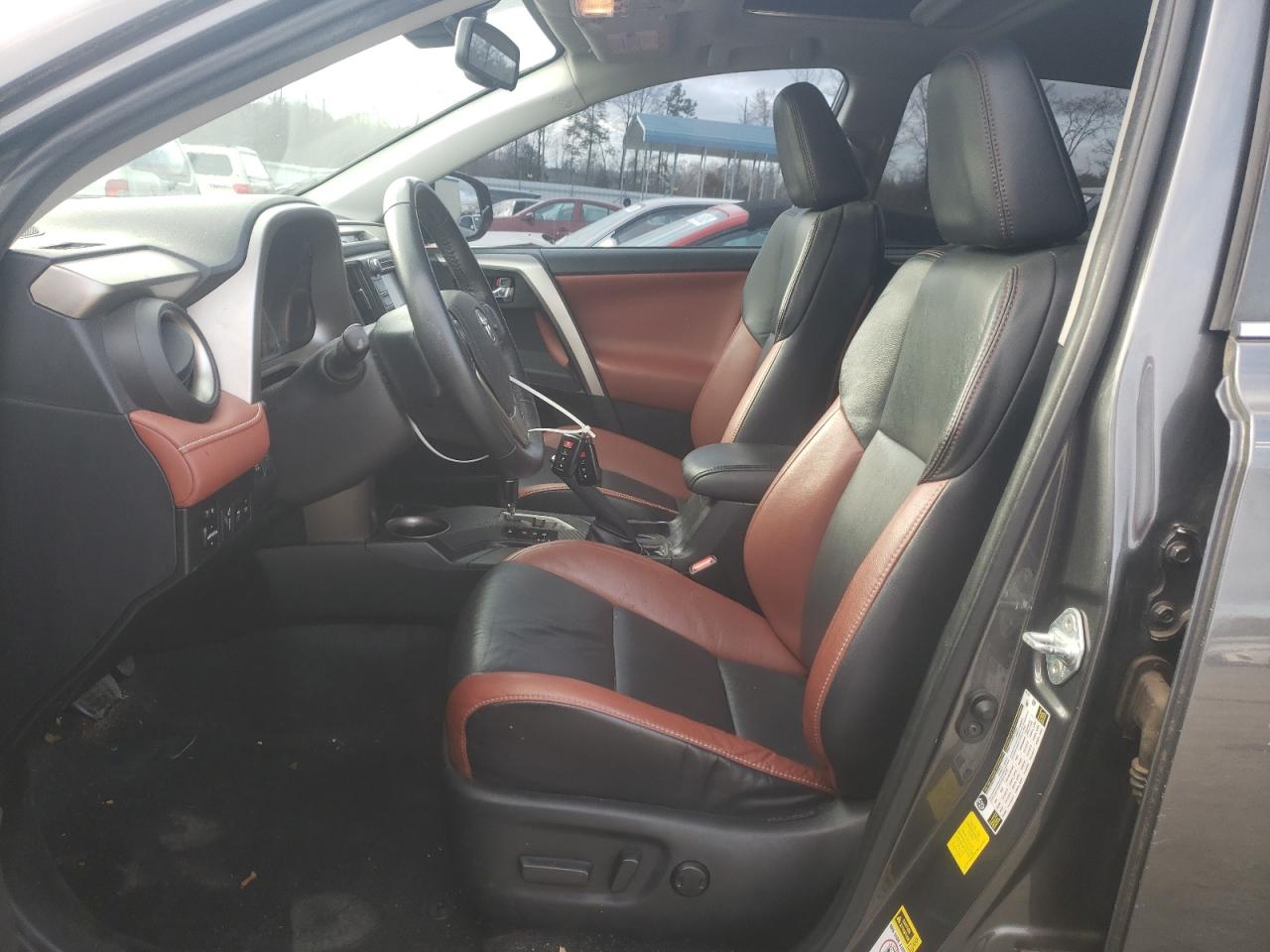 2015 Toyota RAV 4 - Image 7