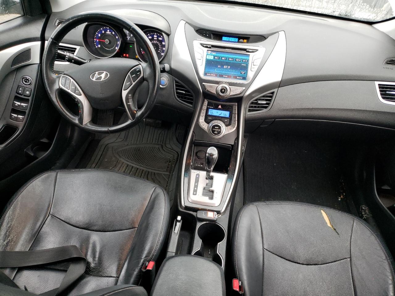 2013 Hyundai Elantra - Image 8