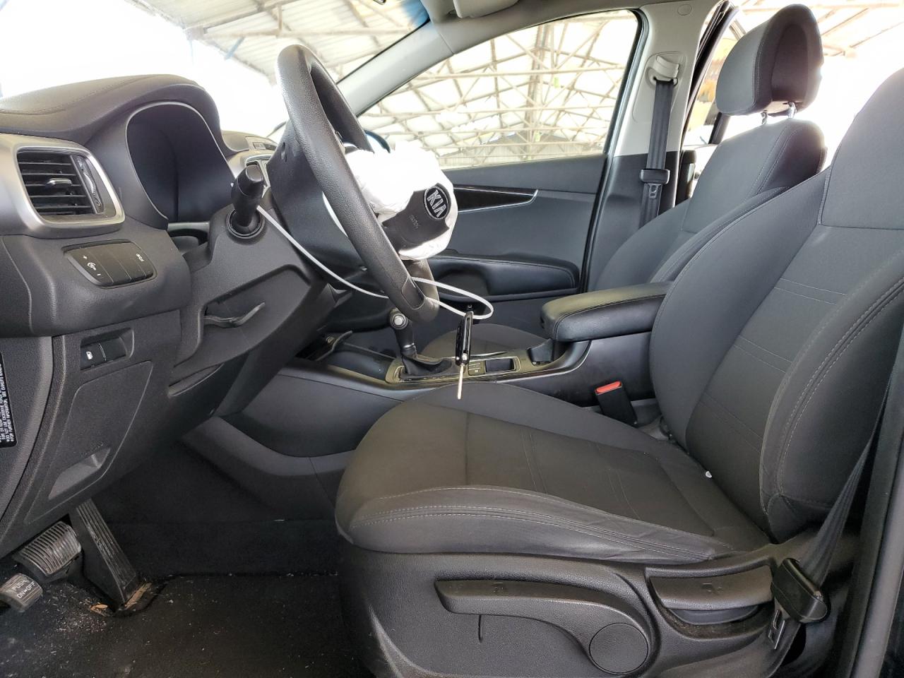 2017 Kia Sorento - Image 7