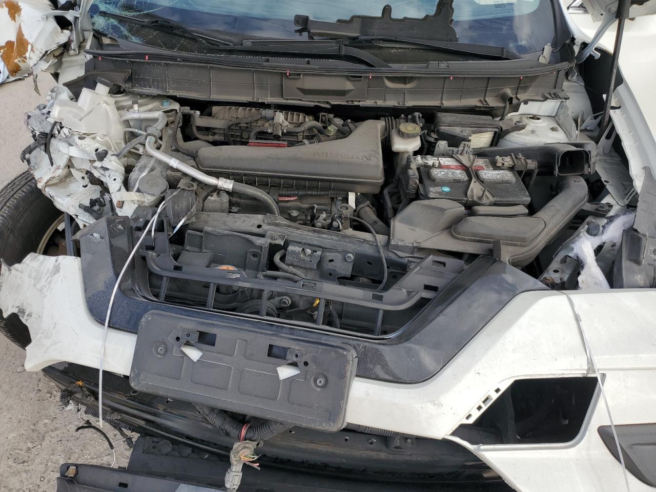 KNMAT2MV9JP580483 NISSAN ROGUE 2018