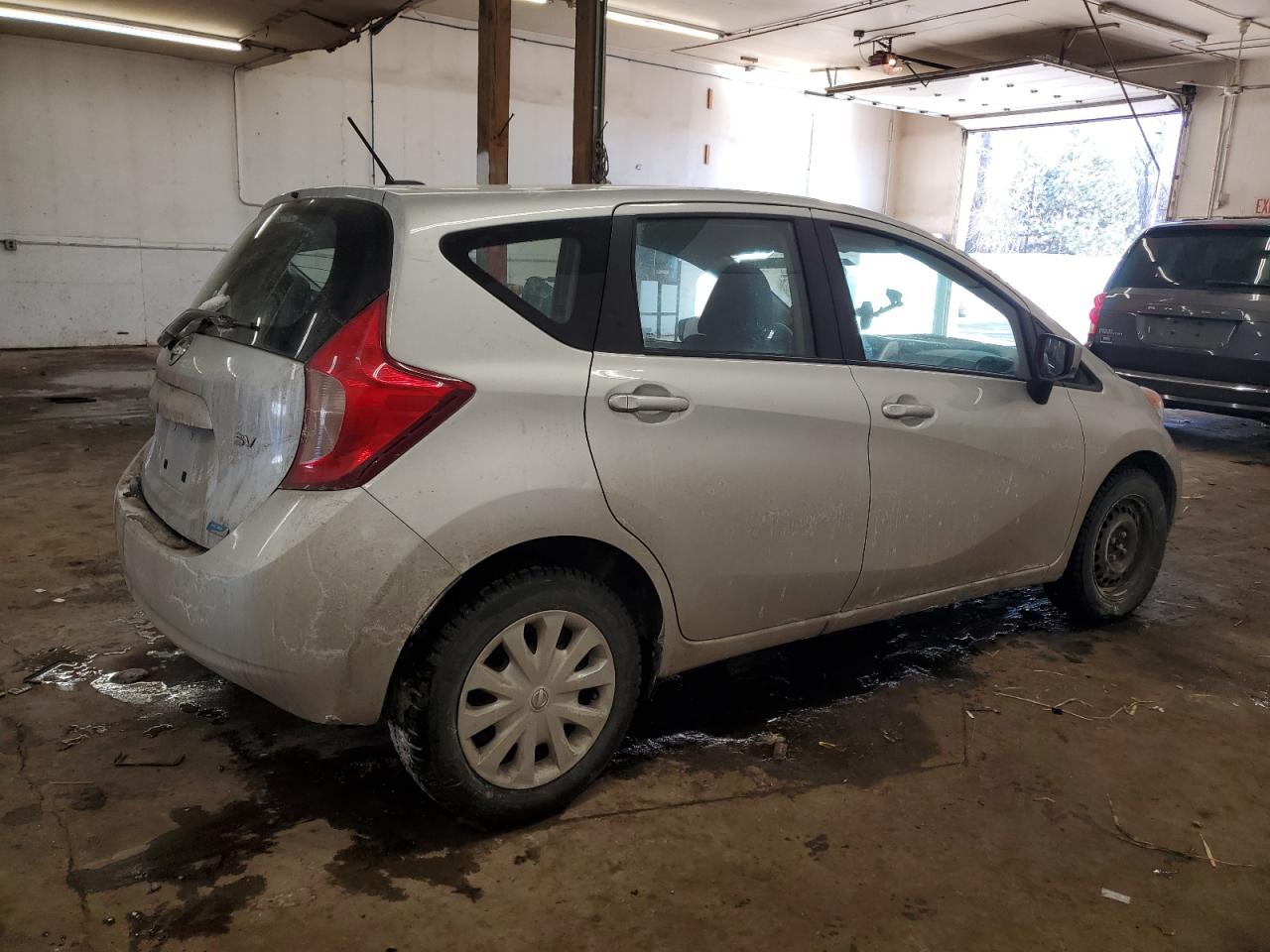 2016 Nissan Versa - Image 3