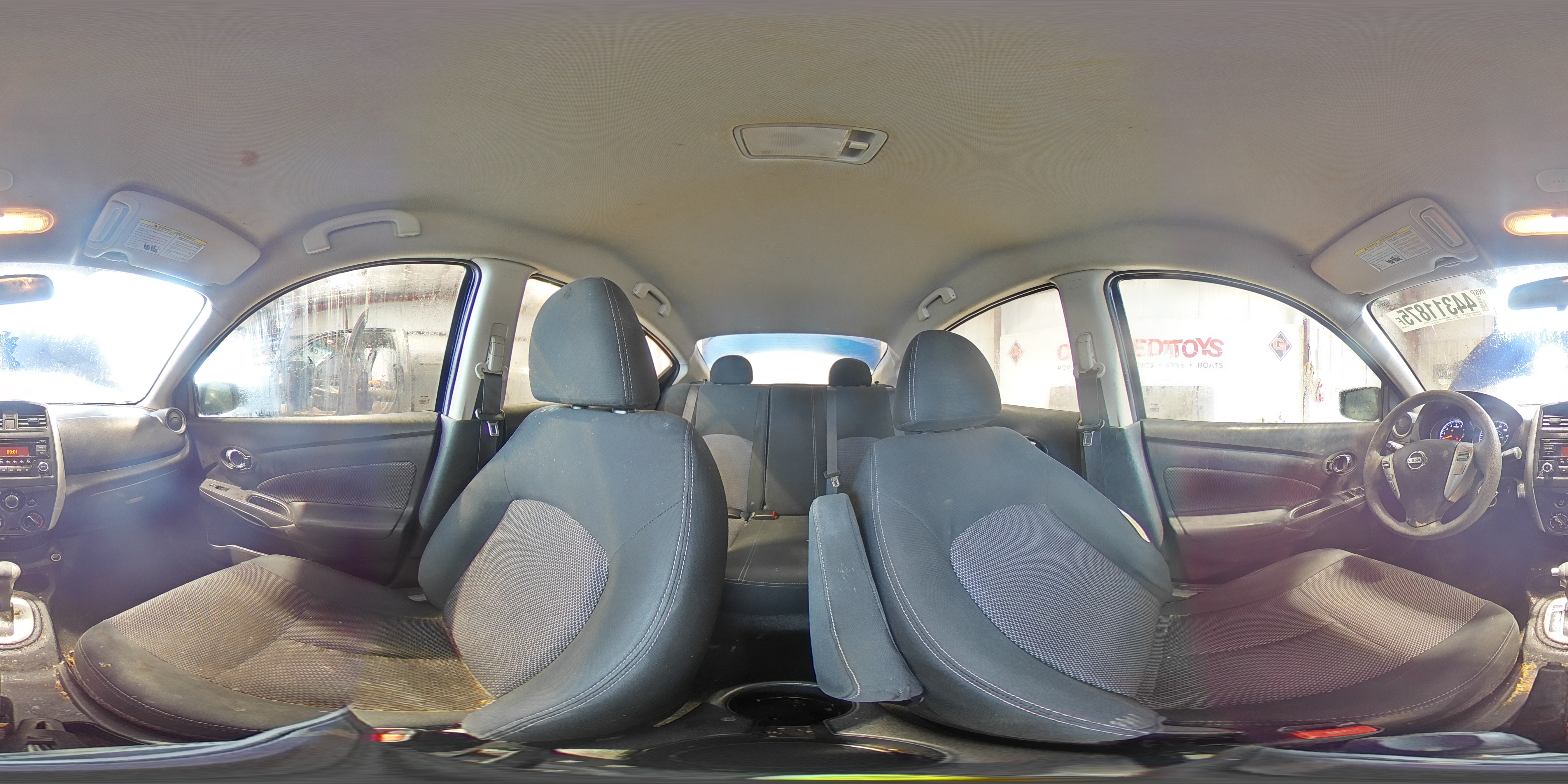 2018 Nissan Versa - Image 13