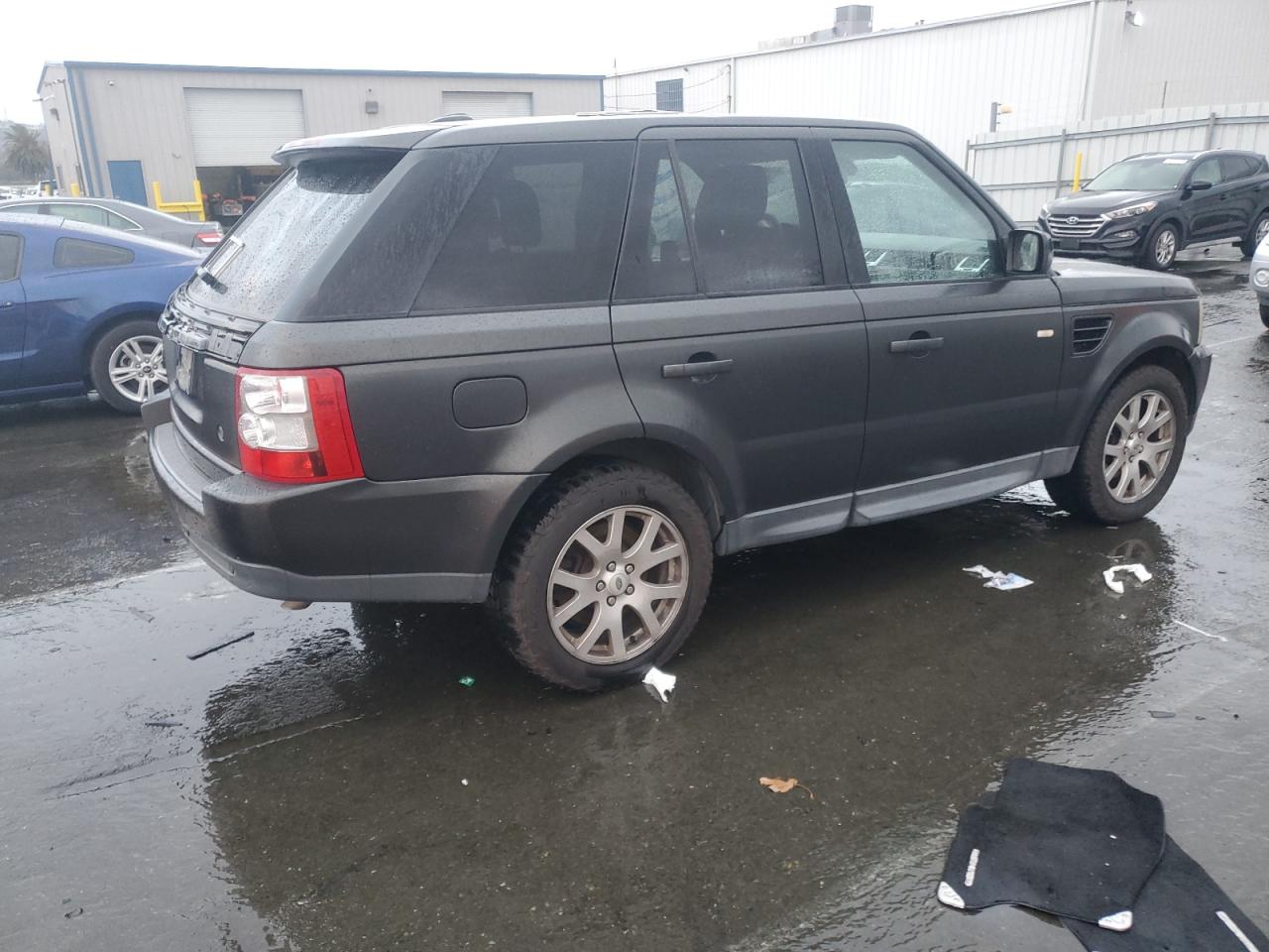 2009 Land Rover Range Rover - Image 3
