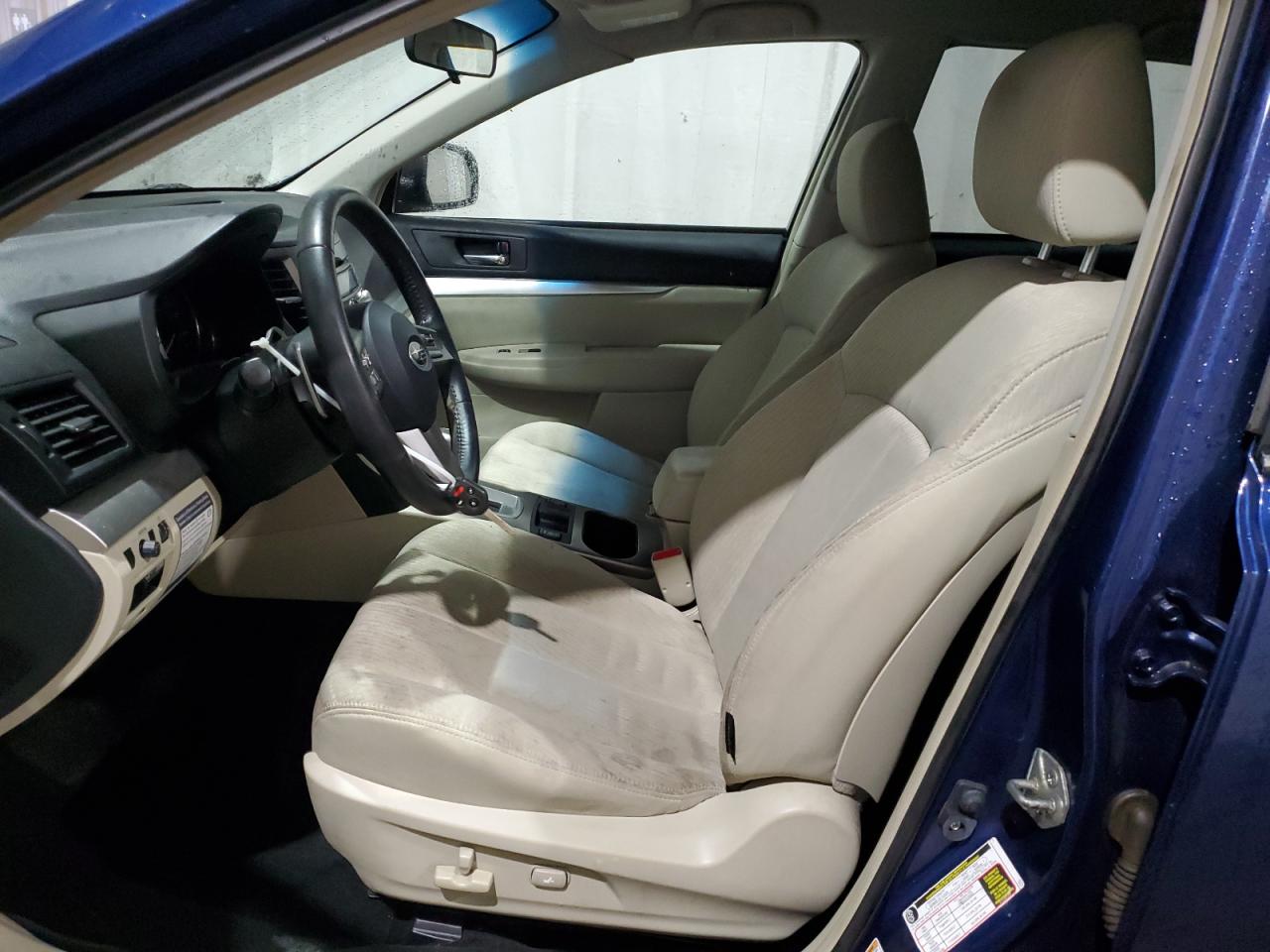 2011 Subaru Outback - Image 7