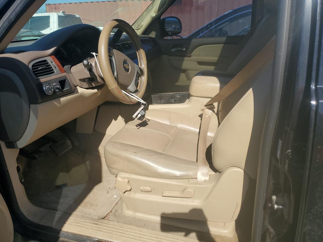 2010 Chevrolet Tahoe - Image 7