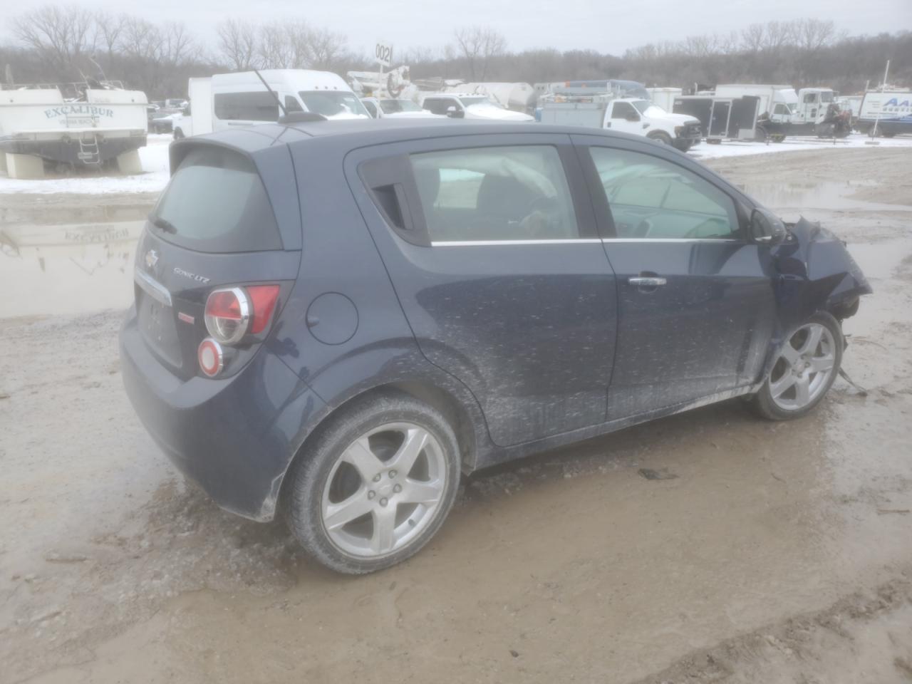 2016 Chevrolet Sonic - Image 3