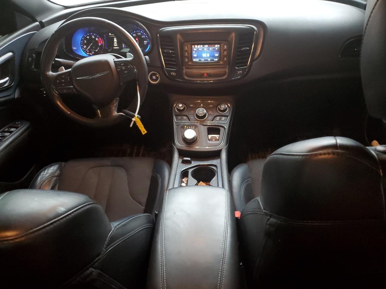 2015 Chrysler 200 - Image 8