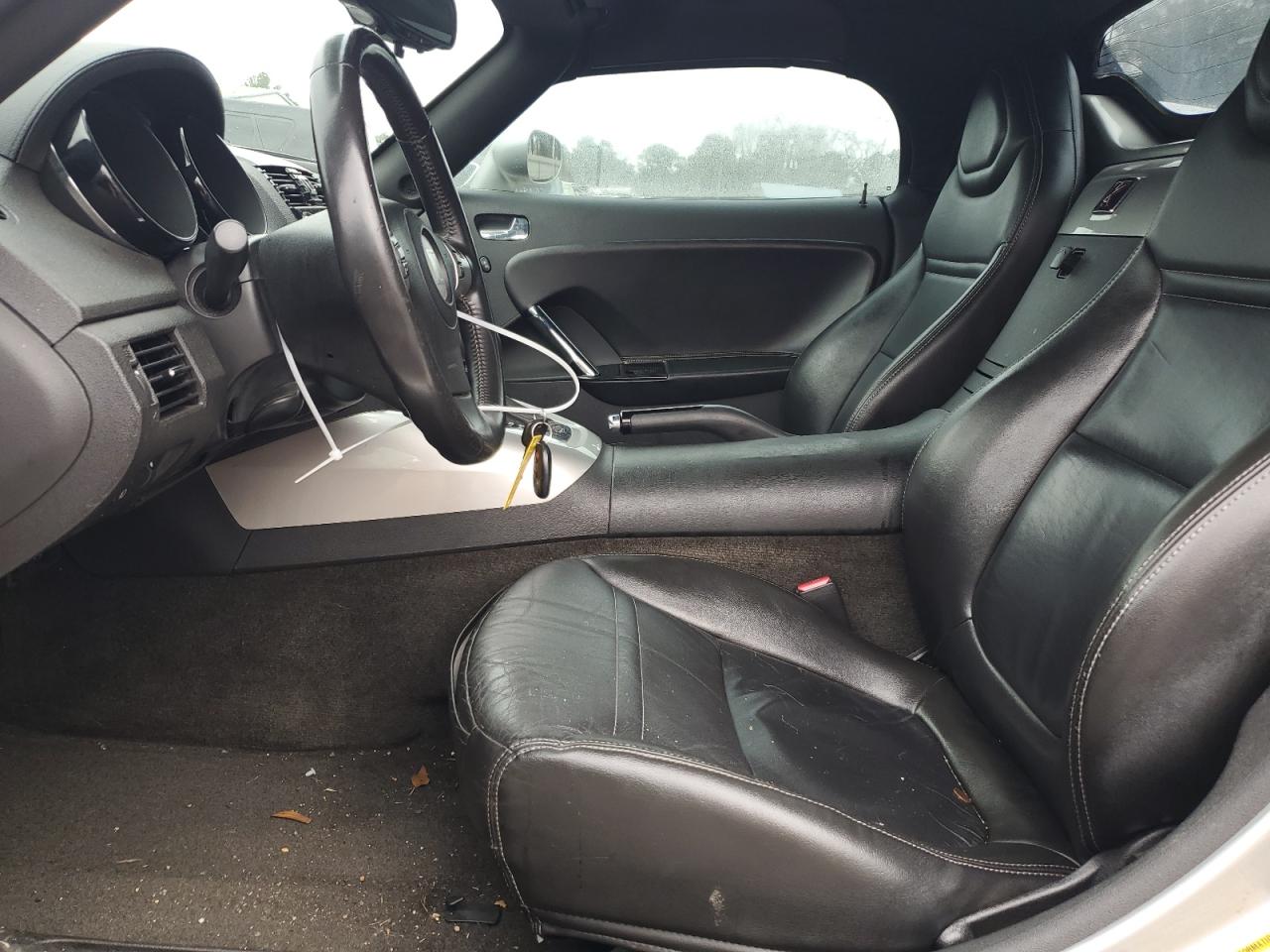2008 Saturn Sky - Image 7