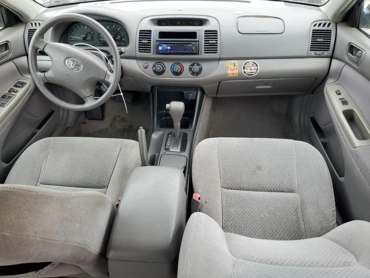 2004 Toyota Camry - Image 8