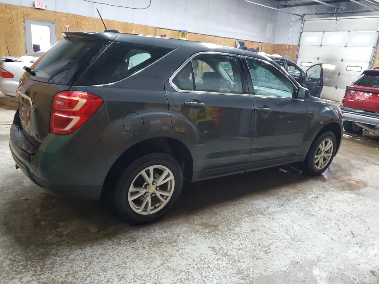 2017 Chevrolet Equinox - Image 3