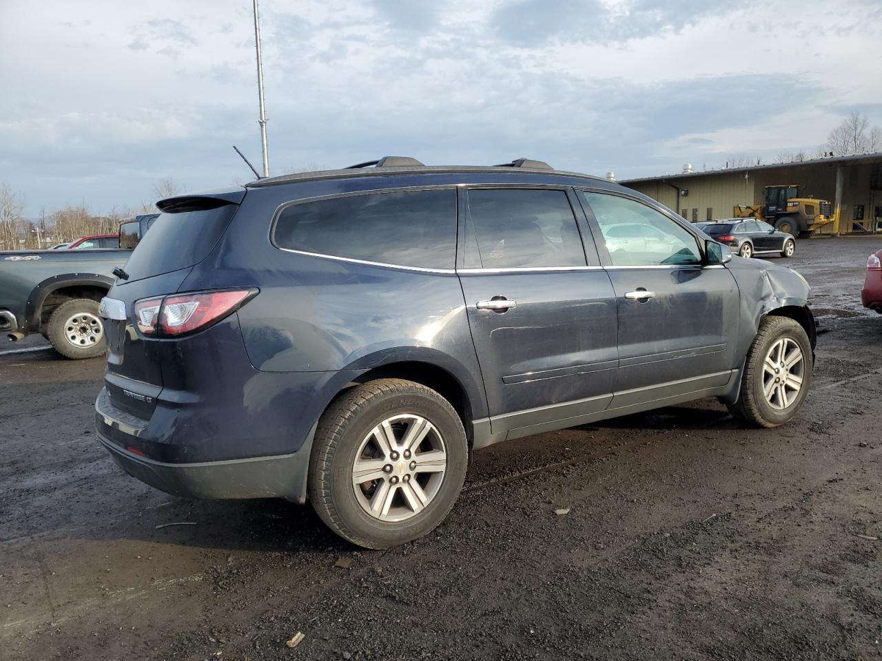 2015 Chevrolet Traverse - Image 3
