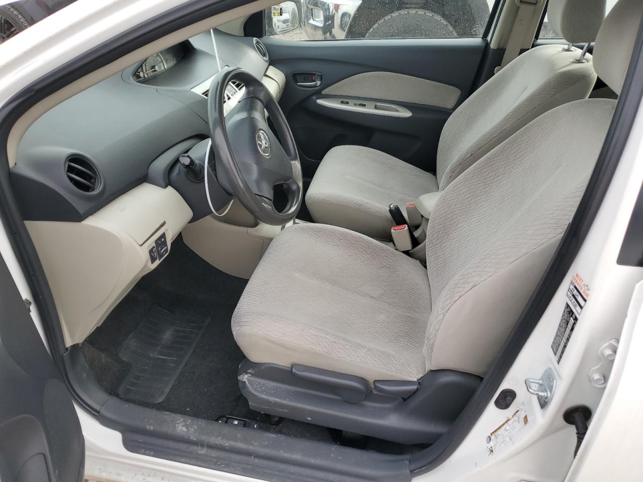 2008 Toyota Yaris - Image 7
