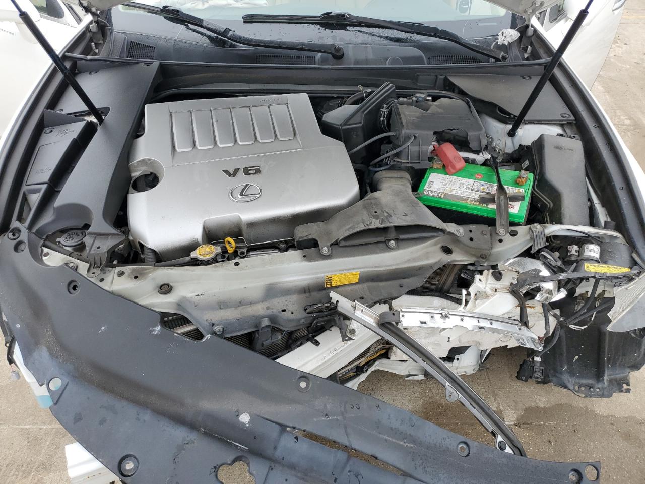2012 Lexus ES - Image 11