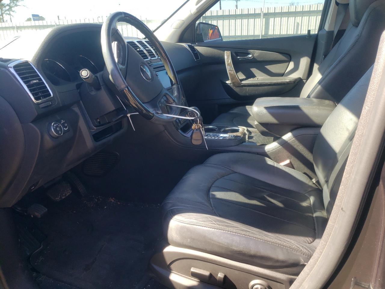 2011 GMC Acadia - Image 7