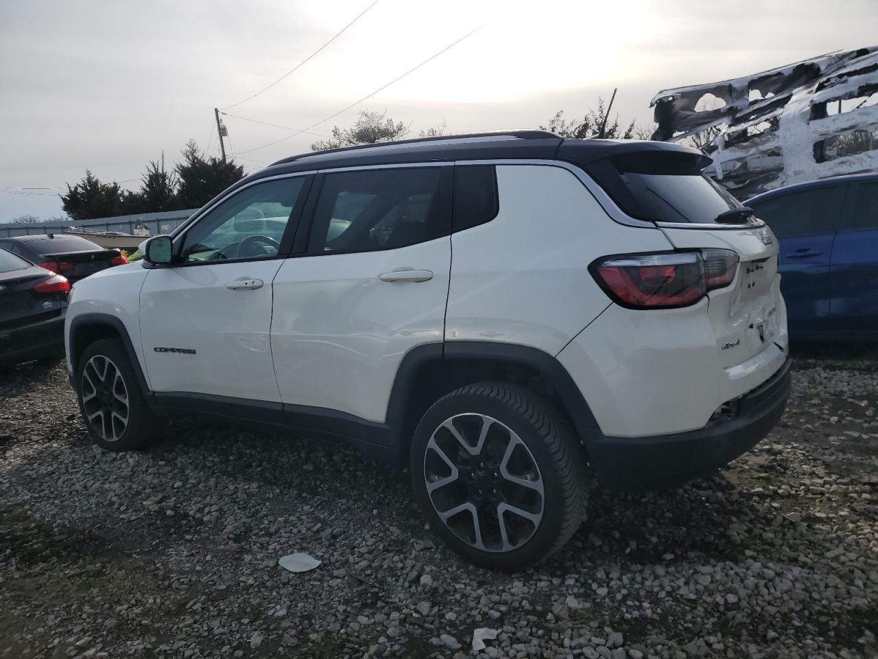 2017 Jeep Compass - Image 2