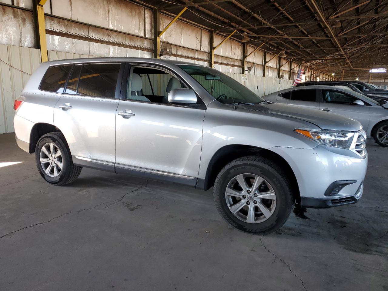 2011 Toyota Highlander - Image 4