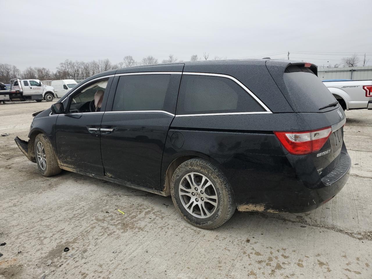 2011 Honda Odyssey - Image 2
