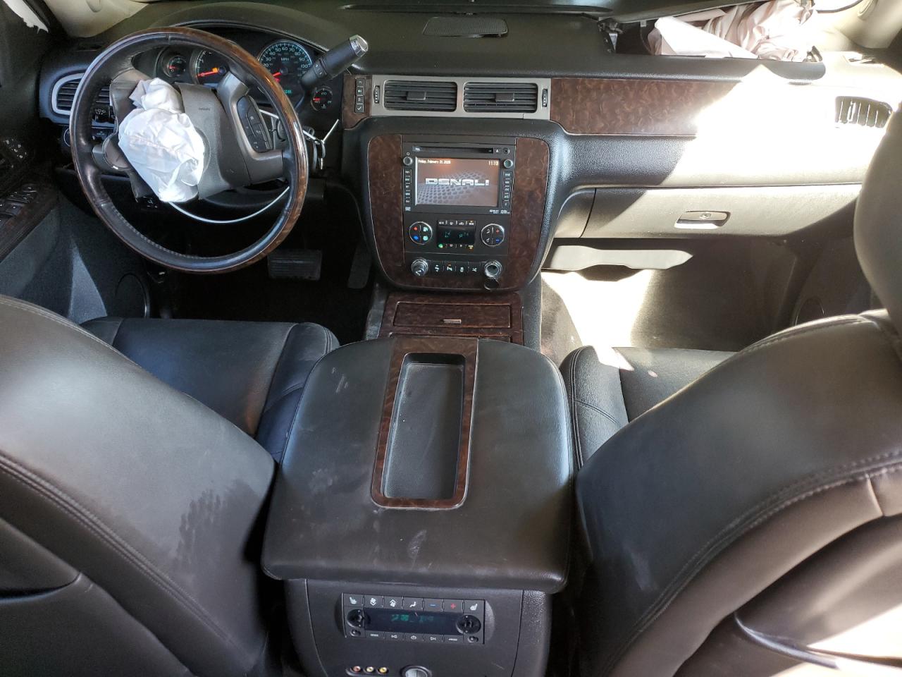 2014 GMC Yukon Denali VIN: 1GKS2EEF3ER126843 Lot: 46298535