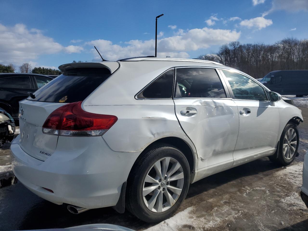 2015 Toyota Venza - Image 3