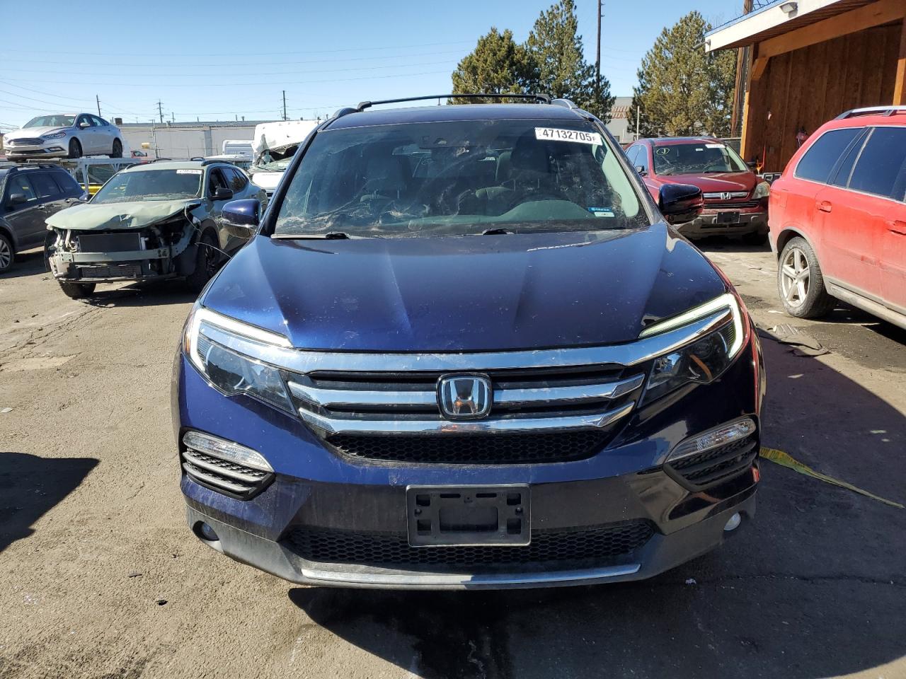 2017 Honda Pilot - Image 5