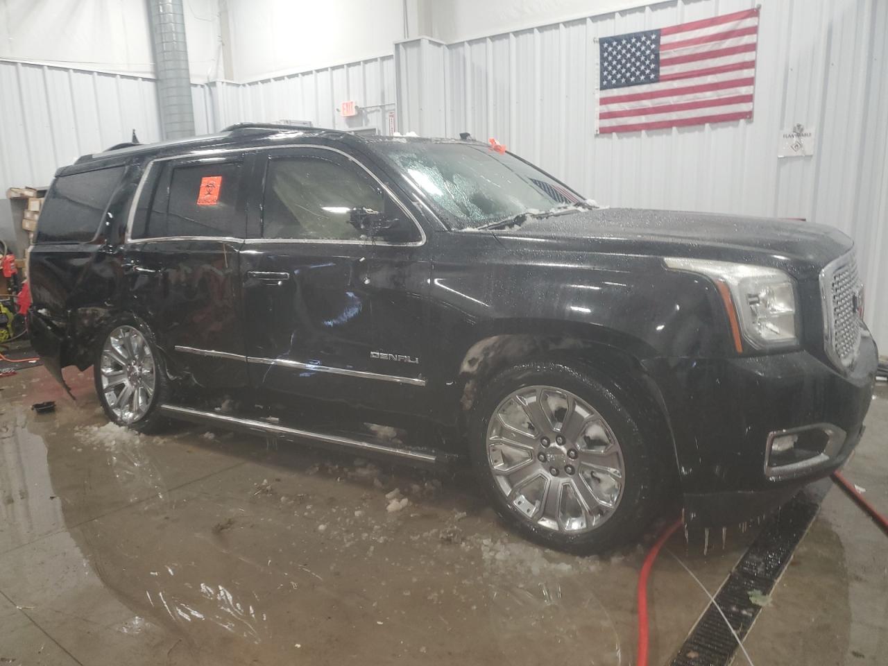 2015 GMC Yukon - Image 4