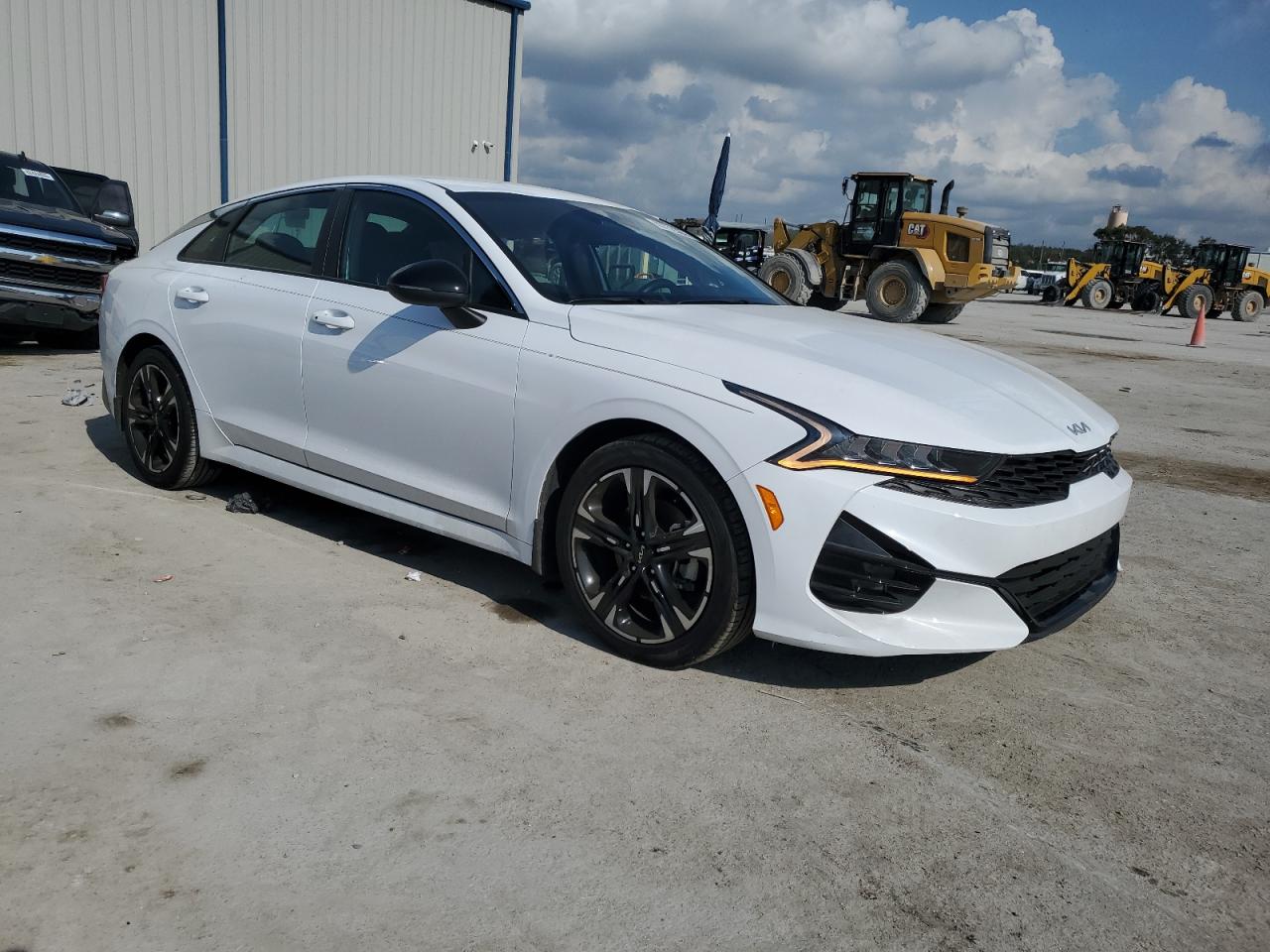 2022 Kia K5 - Image 4