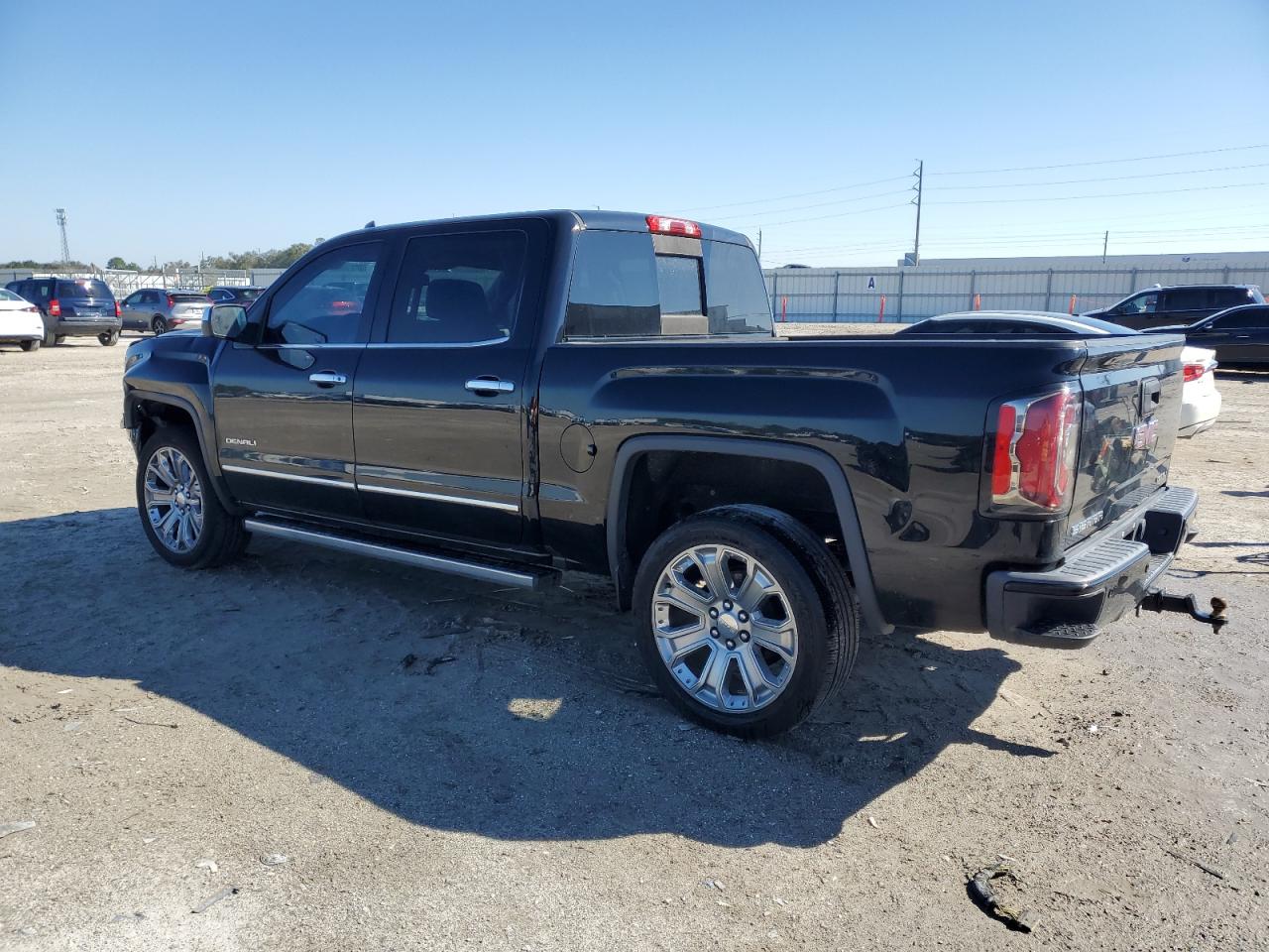 2018 GMC Sierra - Image 2