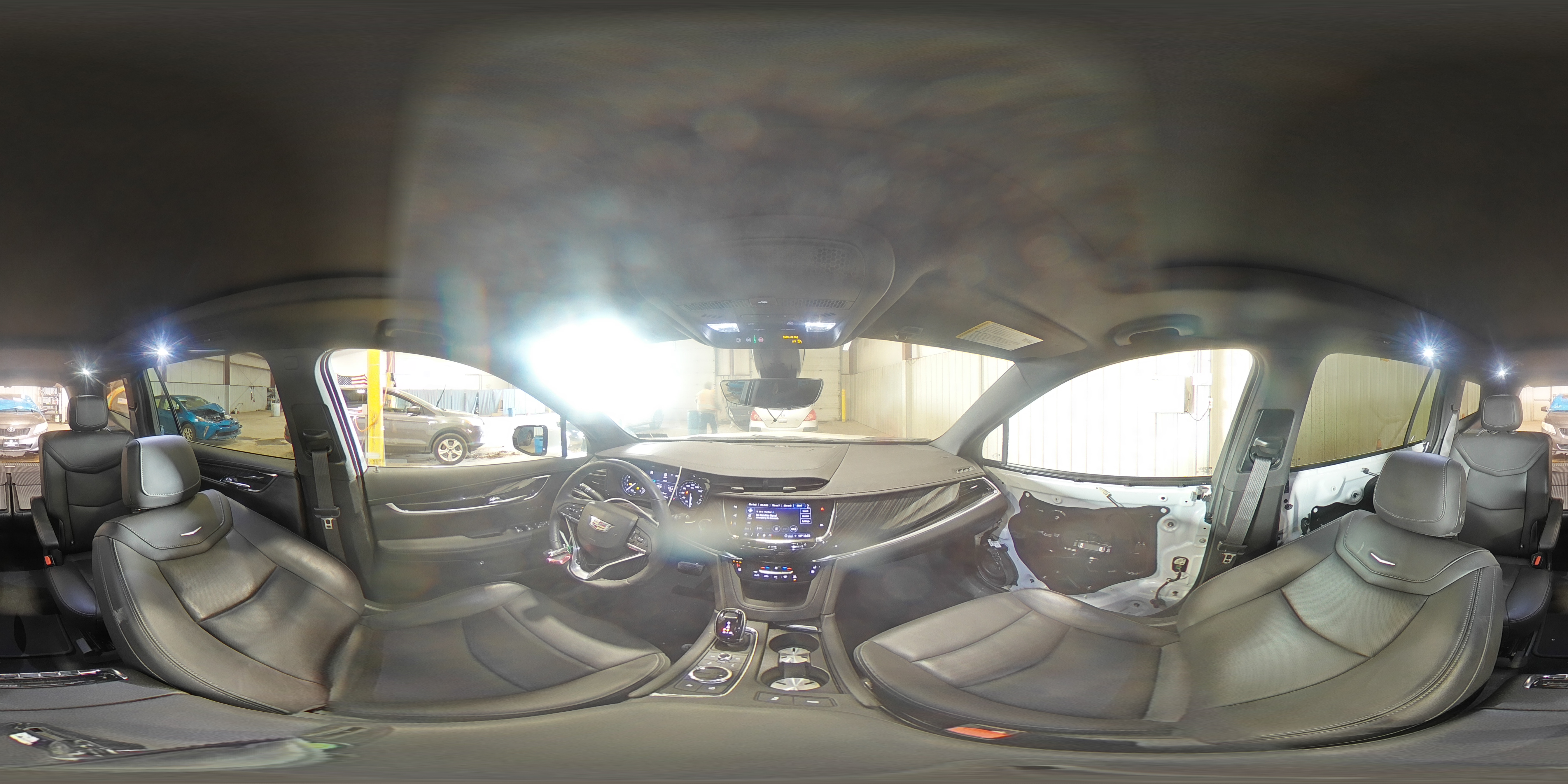 2022 Cadillac XT6 - Image 16