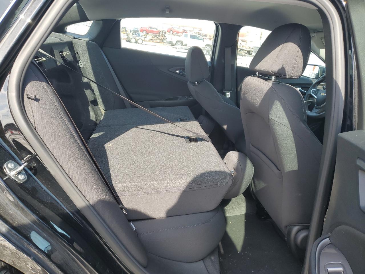 2023 Chevrolet Malibu - Image 10
