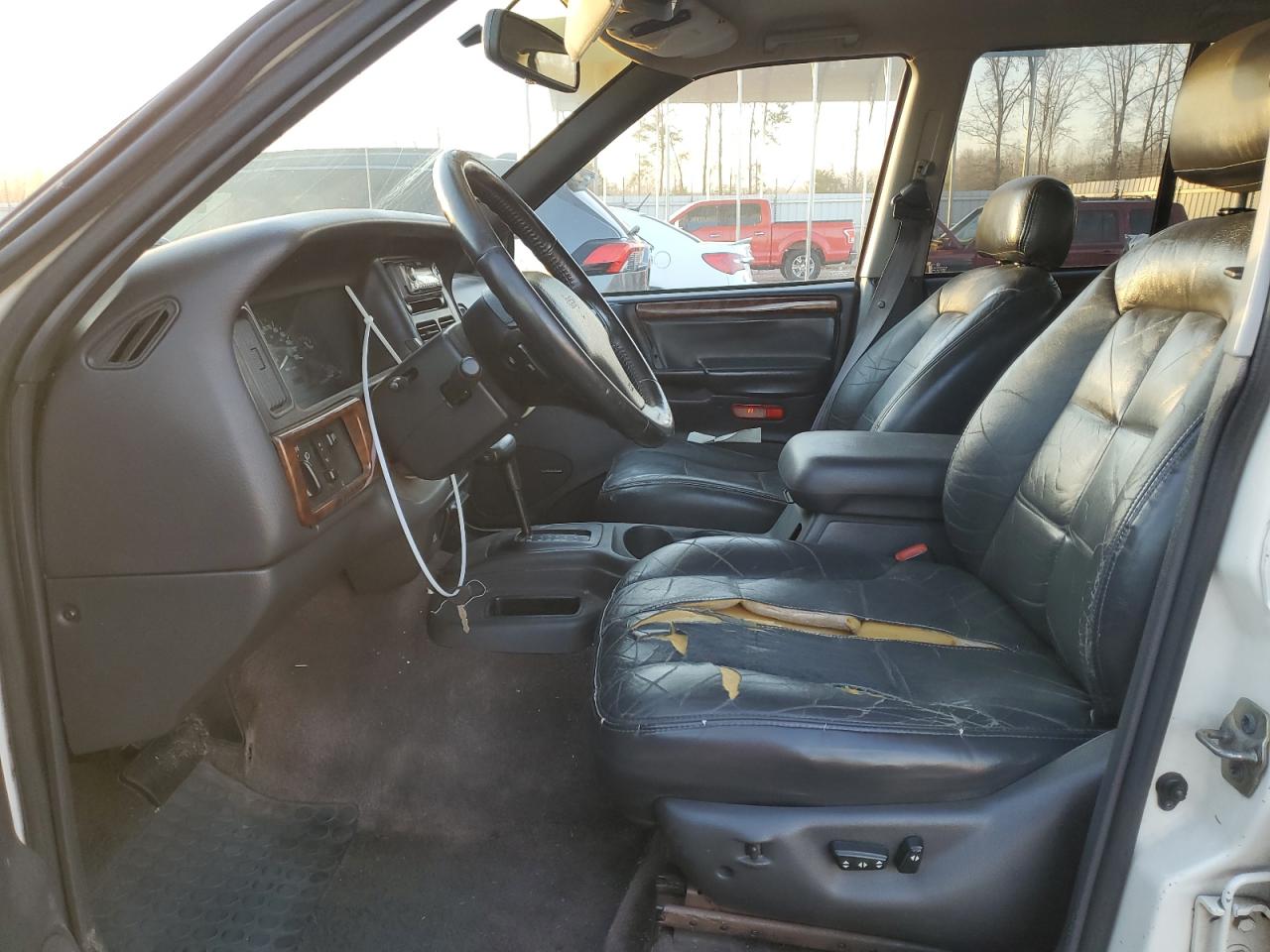 1996 Jeep Grand Cherokee - Image 7