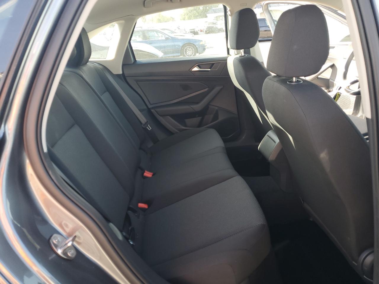 2021 Volkswagen Jetta - Image 11