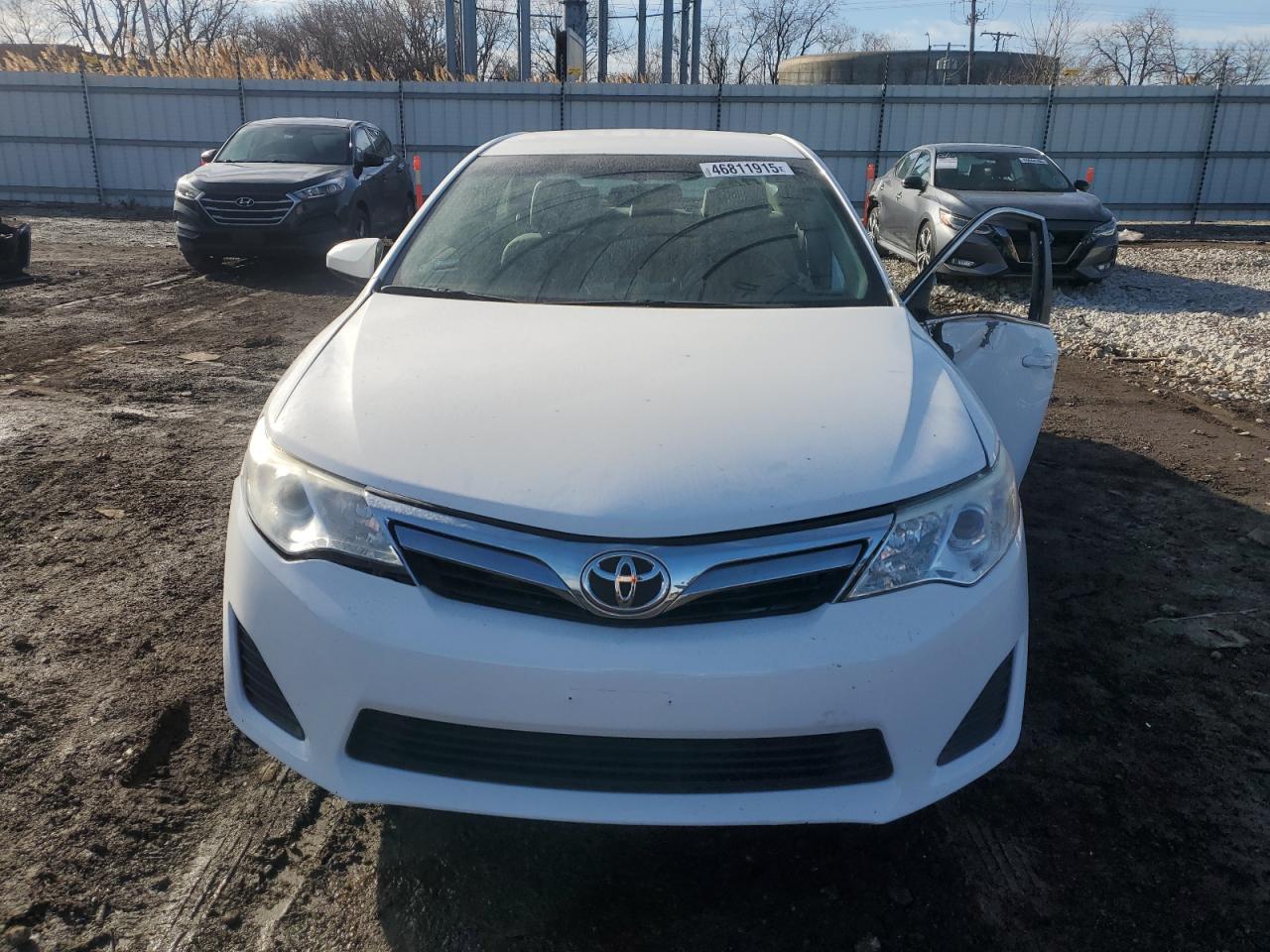 2014 Toyota Camry - Image 5