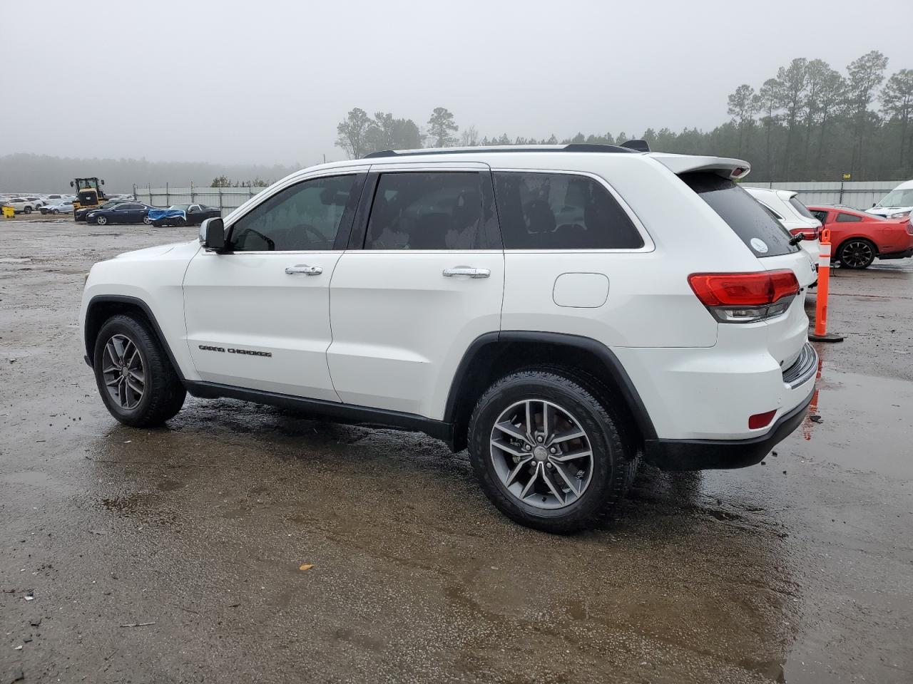 2017 Jeep Grand Cherokee - Image 2